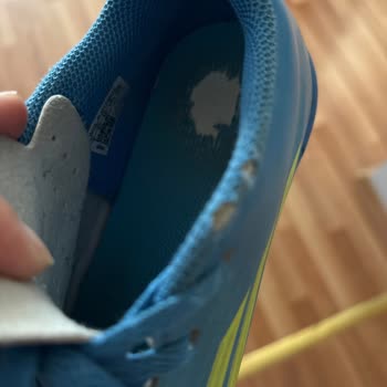 Adidas F50 Kramponunun Erken Aşınma Ve Deformasyon Sorunu