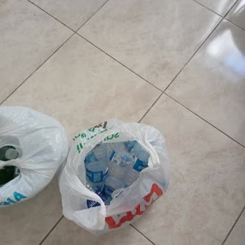Tepeüstü’de Plastik İade Noktası Yokluğu Vatandaşları Mahvediyor