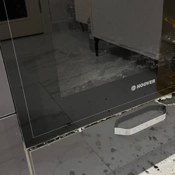 Hoover Fırın Camı Kendi Kendine Patladı, Garanti Reddedildi