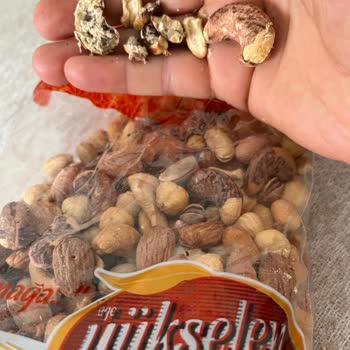 Ege Yükselen Kuruyemiş Karışık Çerez Kurtlu Çıktı