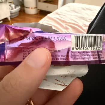 Ülker Piko Çikolatalı Bar Üzerinde Oluşan Beyaz Tabaka Depolama Hatası