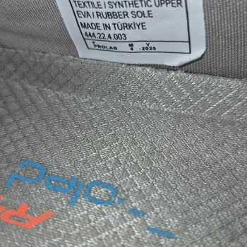 Skechers Spor Ayakkabısının İç Tabanı Çabuk Çözülerek Garanti Kapsamında Değişim İstiyorum