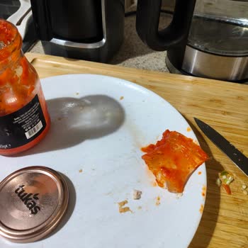 Ajvar Sosunda Cam Parçası - Sağlık Riski