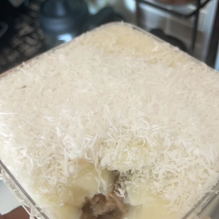 Hijyen İhlali Kıbrıs Tatlısı Bozuk, İade Gelmedi