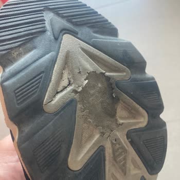 Skechers Ayakkabısının Tabanı Kısa Sürede Açıldı Ve Deforme Oldu