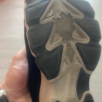 Skechers Ayakkabısının Tabanı Kısa Sürede Açıldı Ve Deforme Oldu