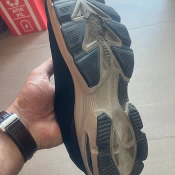Skechers Ayakkabısının Tabanı Kısa Sürede Açıldı Ve Deforme Oldu