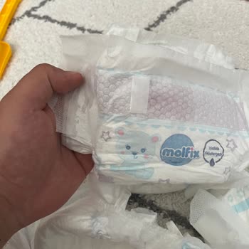 Molfix Bebek Bezlerinde Yapıştırma Kulaklarının Kopması
