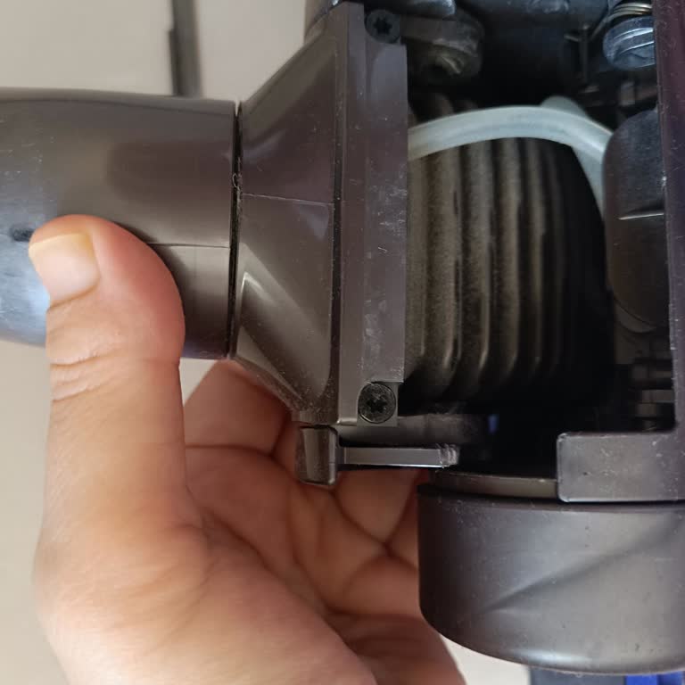 Garanti Kapsamında Kırılan Dyson Süpürge Başlığı Reddedildi
