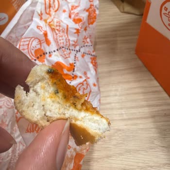 Küflü Hamburger Ekmeği, Sağlık Riski Ve Yanıtsız Müşteri Şikayeti