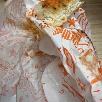 Küflü Hamburger Ekmeği, Sağlık Riski Ve Yanıtsız Müşteri Şikayeti