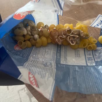 Mutlu Makarna Ürününde Küf Ve Yabancı Madde
