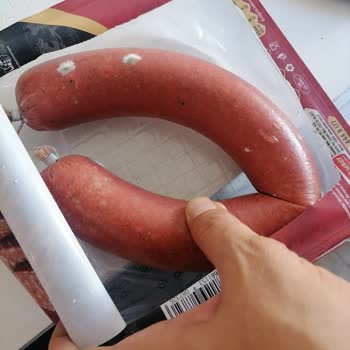 A101 Şubesinde Satılan Sucukta Küflenme Görüldü