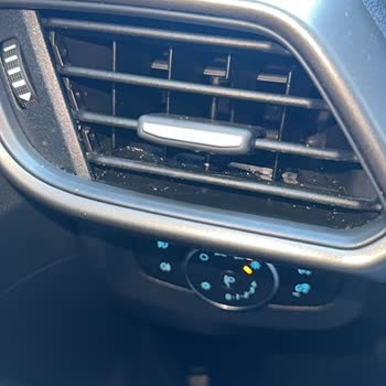 Autowax 1200 TL'ye Yıkama: Eksik Ve Özetsiz Temizlik