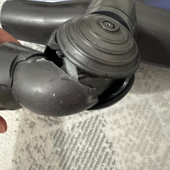 Dyson V8 Başlık Kırılması Garanti Dışı Ücretsiz Değişim İsteği