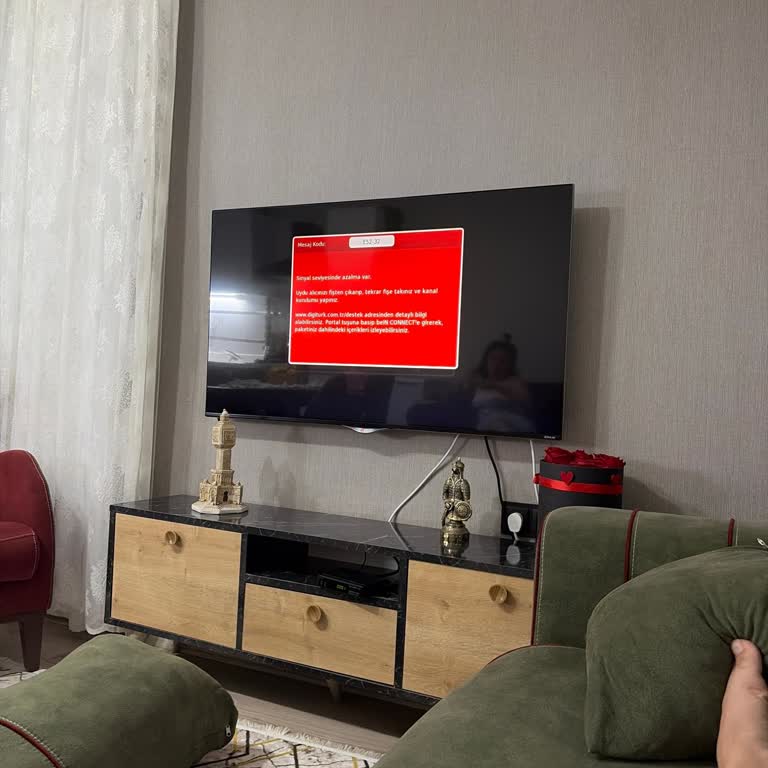 E32 Ve E52 Hatalarıyla Sürekli Kesilen Yayın, Teknik Servis Gelmedi