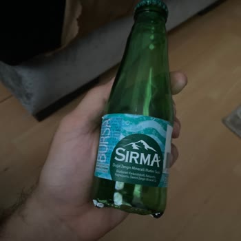 Kırıkkale Migros Mağazasından Gelen Kırık Cam Şişe Maden Suyu Ve Saygısız Müşteri Temsilcisi