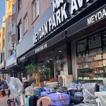 Meydan Park AVM Gürsu Şubesinde Yanıltıcı Valiz Reklamı Ve Saygısız Personel Davranışı