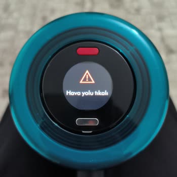Dyson V16 Süpürge Sürekli Hava Akışı Tıkanıklığı Uyarısı Veriyor Ve Değişim Talep Ediyor