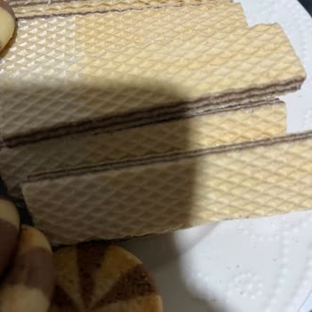 Eti Hoşbeş Gofretinin Renk Ve Bayat Tat Sorunu