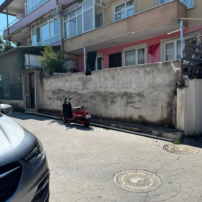 Sakarya Erenler'de Aşırı Kalabalık Aileden Sürekli Gece Gürültüsü Ve Mahalle Huzursuzluğu