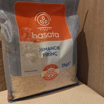Hayvan Dışkısına Benzer Kirli Pirinç Paketi Sağlık Riski Ve Hijyen Endişesi