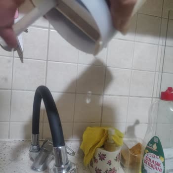 Stanley Termosunun Kapak Sızıntısı Ve İade Talebi