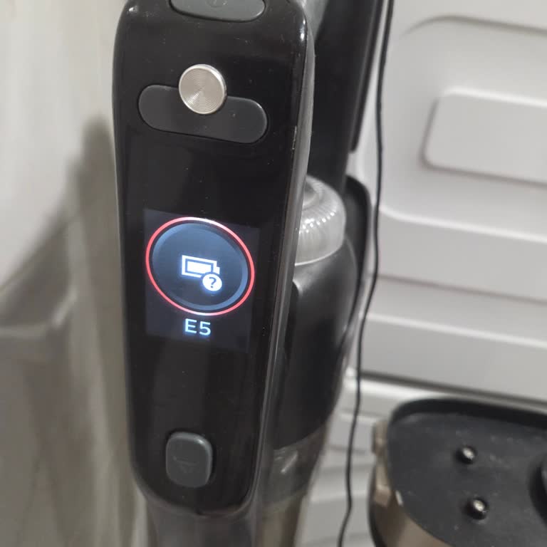 Philips İ9000 Dikey Süpürge E5 Hatası Nedeniyle Kullanılamıyor