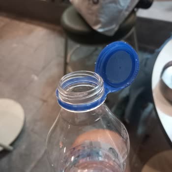 Damla Su Şişe Kapakları Açılmıyor, Dudak Yaralanması Yaşandı