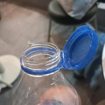 Damla Su Şişe Kapakları Açılmıyor, Dudak Yaralanması Yaşandı