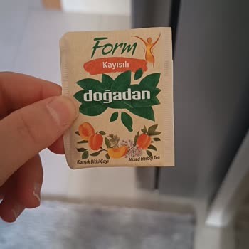 Ambalajda Yeşil Çay Yazısı, İçerik Kayısılı Çay