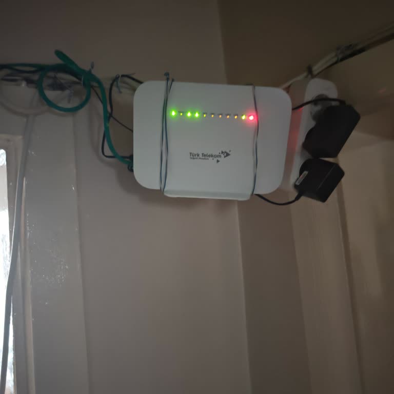 Yeni Fiber Bağlantım Günlerce Kesintide Acil Çözüm Ve Ücret İadesi Talebi