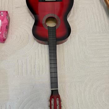 Kırılan Gitar Ve Kargo Ücreti İçin Letgo Ve DHL’den Çözüm Talebi