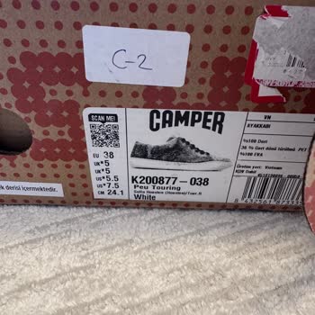 Kullanılmış Ve Hasarlı Sneaker, Kurumsal Fatura Kesilmedi