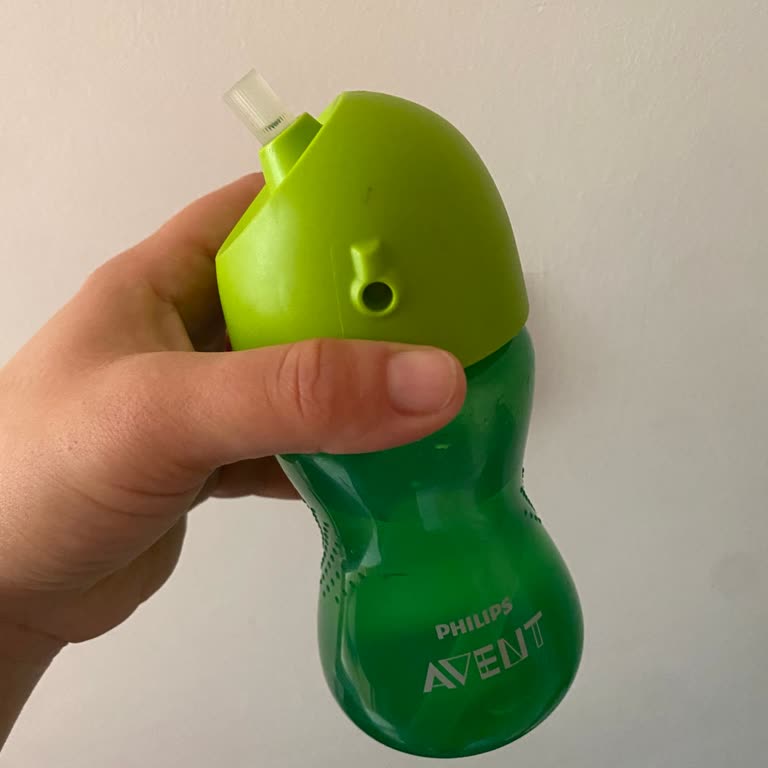 Philips Avent Suluk Kapağı Doğru Oturmuyor, Su Sızdırıyor Ve Ücret İadesi Talebi