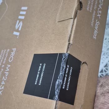 Açılmış Ve Hasarlı Monitör Teslimatı, Müşteri Hizmetlerine Ulaşılamıyor