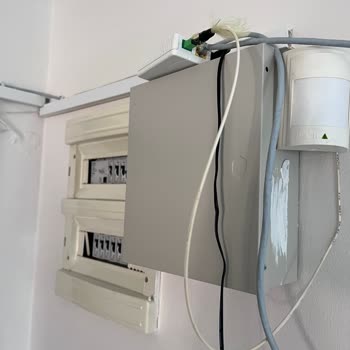 Fiber Kablo Daire İçine Çekilmediği Ve Müşteri Hizmetlerinin Yanıt Vermemesi