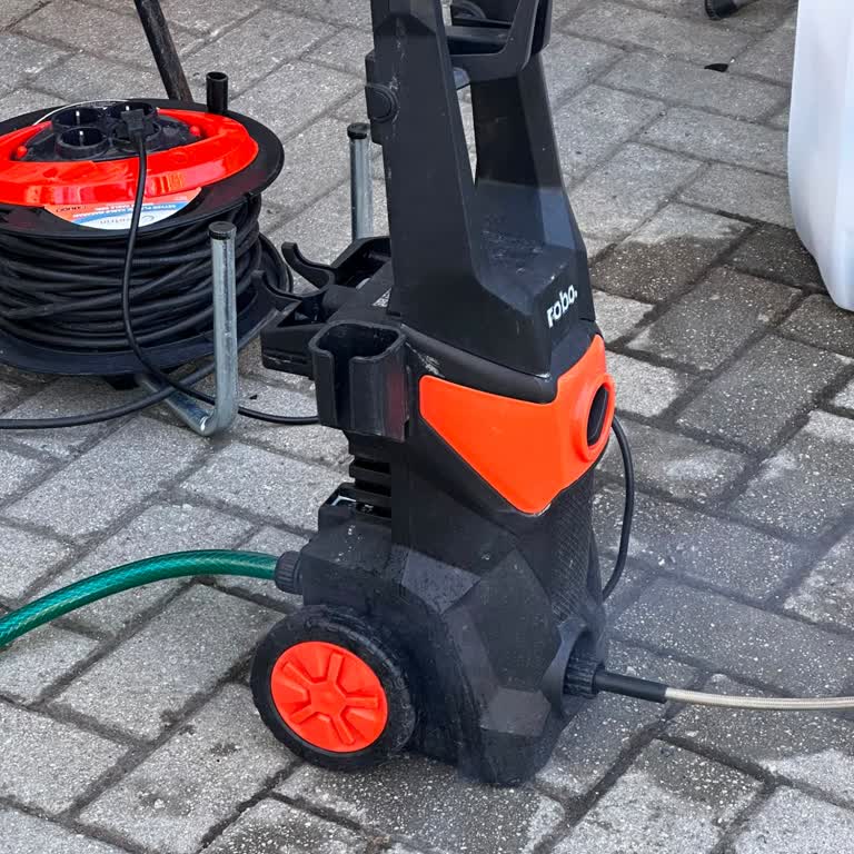 Robo Basınçlı Yıkama Makinesi Duman Çıktı Müşteri Hizmetlerine Ulaşılamıyor