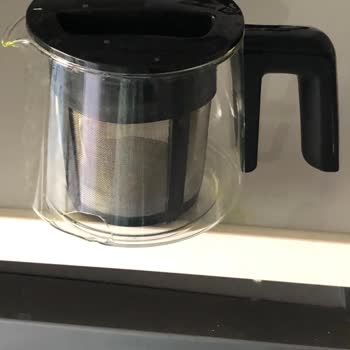 Fakir Çay Makinesi Patladı: Güvenlik Endişesi Ve Cevapsız Müşteri Hizmeti