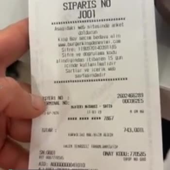 Burger King Burger Aldım Soğuk Çıktı Ve Bekletildi