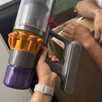 Dyson V15S Detect Cihazının Su Hasarı Ve Kargo Gecikmesi Nedeniyle Ayıpsız Değişim Talebi