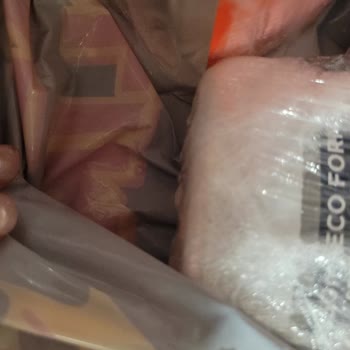 Ters Paketlenmiş Duş Jelleri Ve Cevapsız Müşteri Hizmetleri