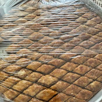Mutfakta Küflü Cevizler Düğün Baklavasını Mahvetti Ve Sağlık Endişesi Yarattı