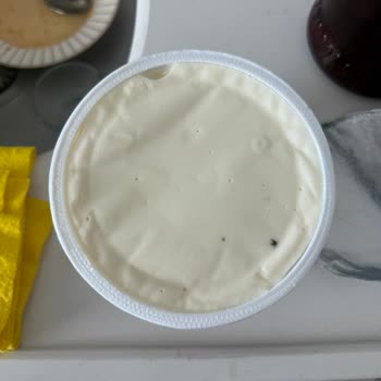 File Market'te Krem Peynirde Sinek: Hijyen İhlali