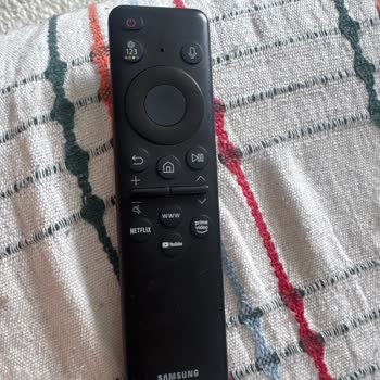 Samsung Televizyon Kumandası Bir Yıl Önce Arızalandı, Garanti Değişim Talebi