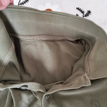 Mavi Gömlek Ve Tişörtlerde Kalitesiz Ürün Sorunları: Renk Atması, Şekil Kaybı Ve Yırtılma