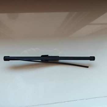 Yeo Arka Cam Sileceği Kısa Sürede Ayrıldı Ve İade Talebi