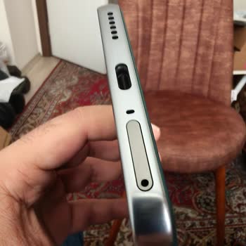 Kasası Ve Sim Tepsisi Renk Uyumsuzluğu Nedeniyle İade Talebi