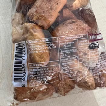 Carrefour SA Plastik Kokulu Galeta Ve Eksik Son Kullanma Tarihi