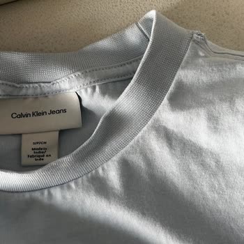 Calvin Klein Tişörtte Dikiş Açılması Ve Mağazanın Değişim Reddi